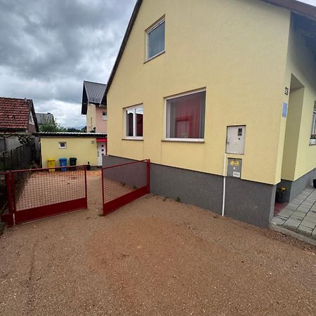 Apartman Josip Госпич Экстерьер фото