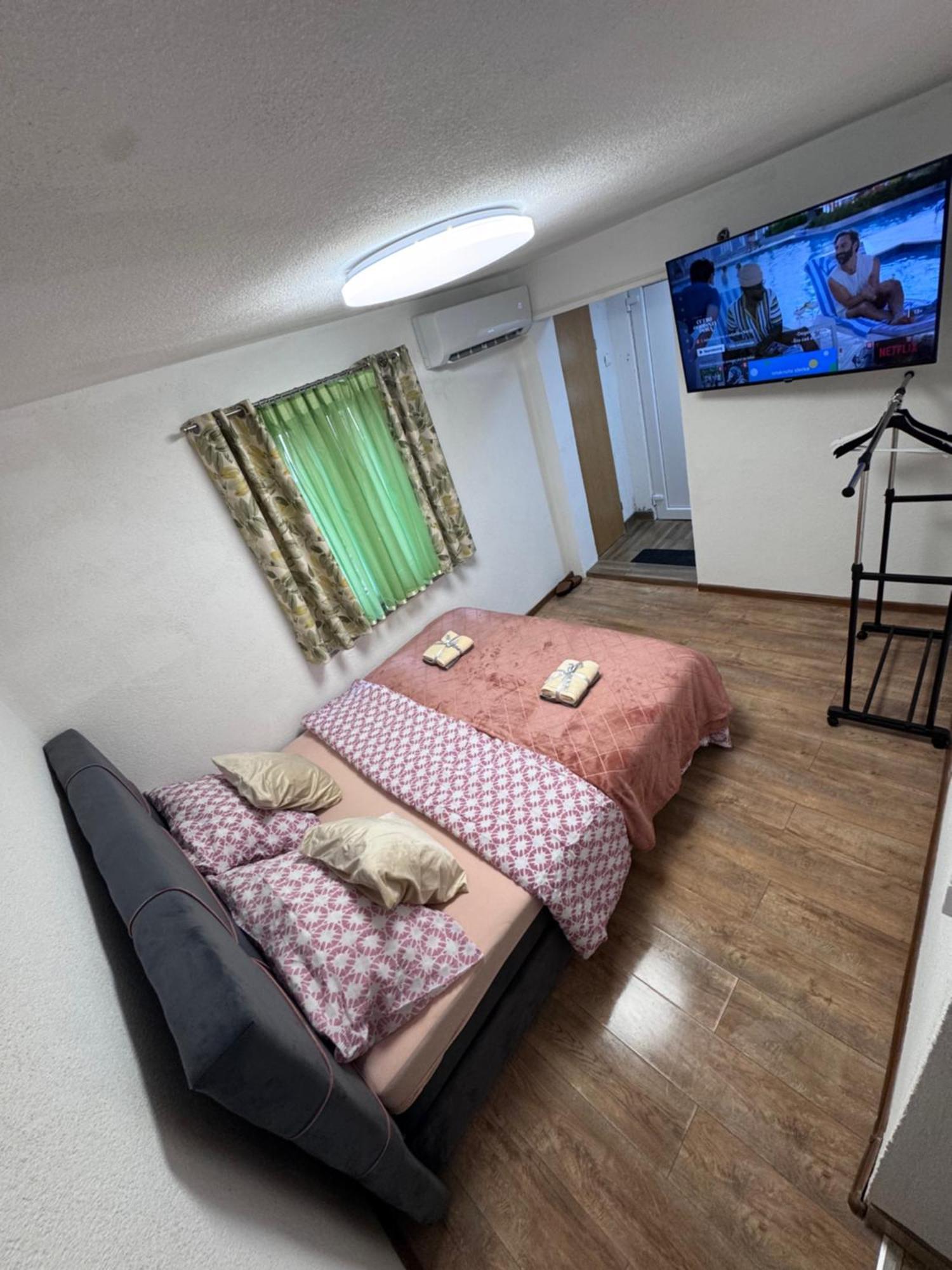 Apartman Josip Госпич Экстерьер фото