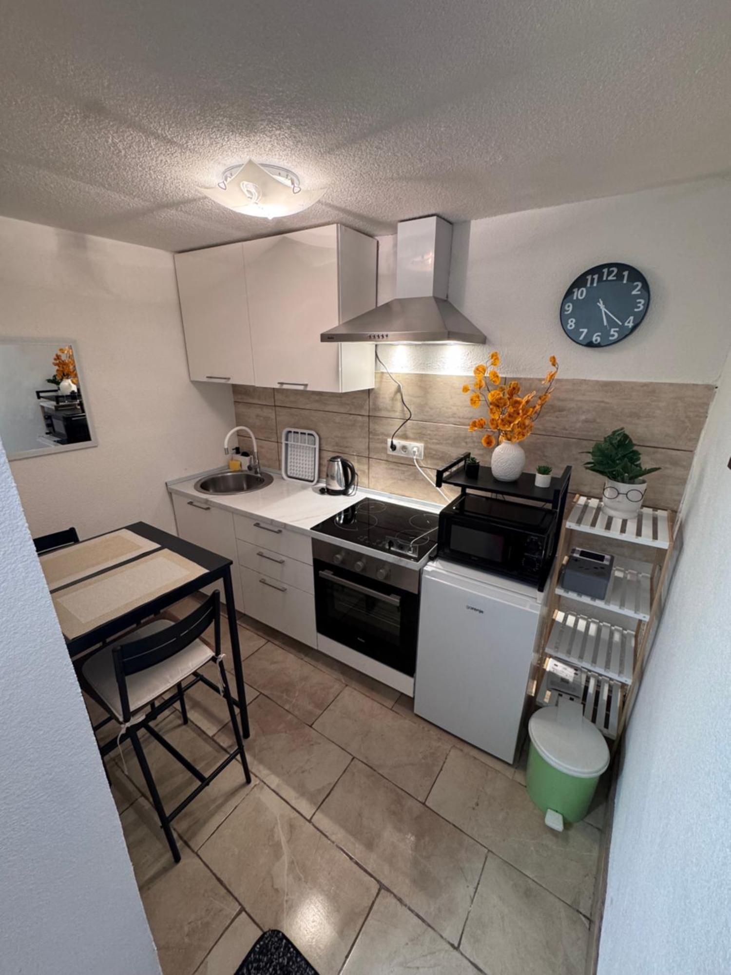 Apartman Josip Госпич Экстерьер фото