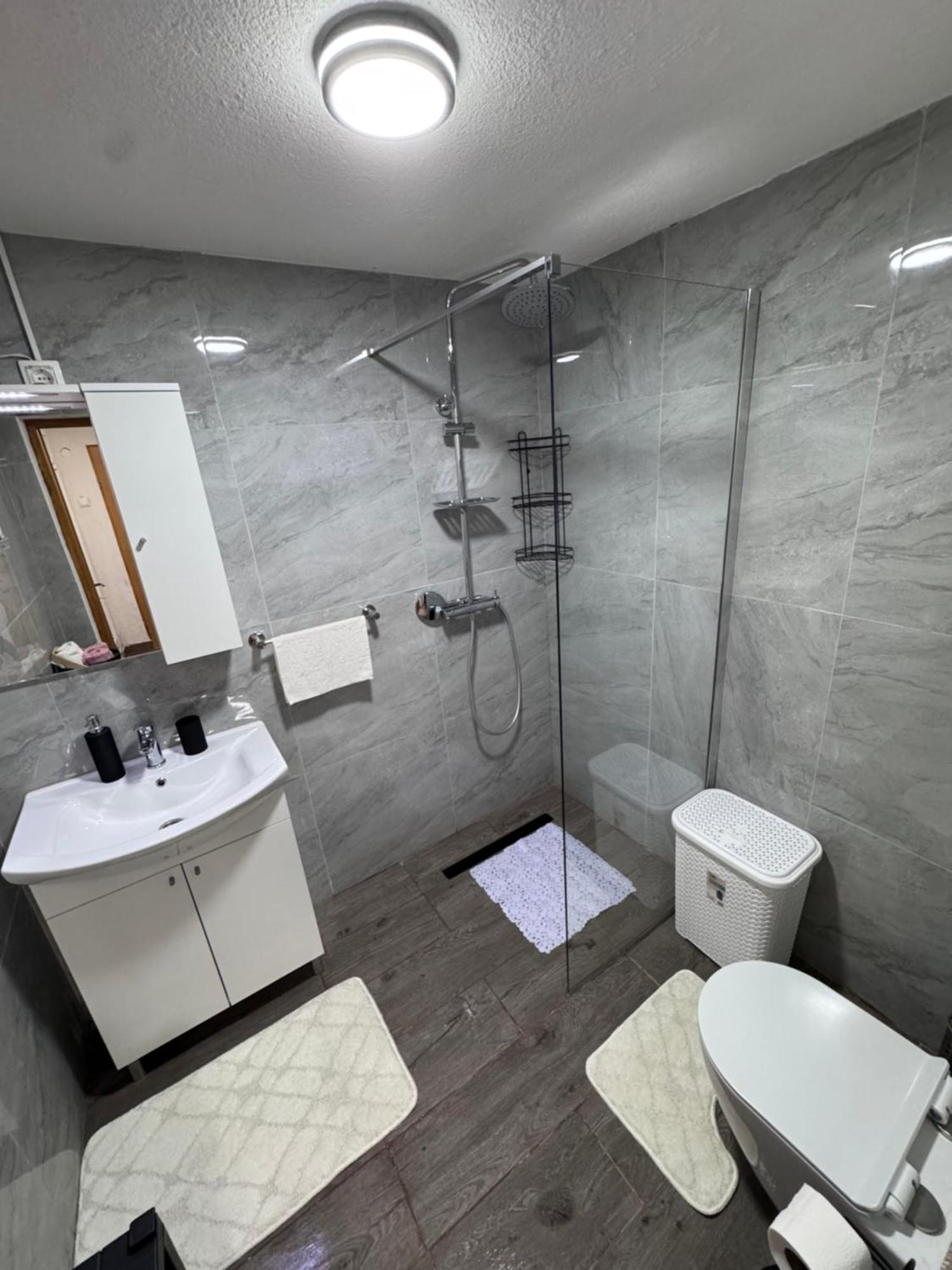 Apartman Josip Госпич Экстерьер фото